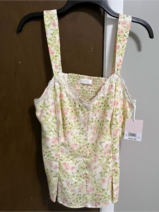 LC Lauren Conrad Tops - LC Lauren Conrad Pink & Green Floral Smocked Tank with Lace